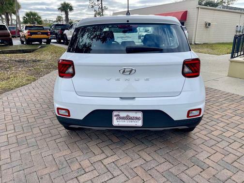 2024 Hyundai VENUE SE IVT