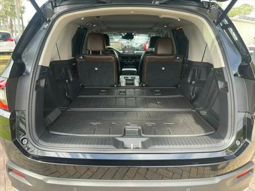 2025 Honda Pilot ELITE AWD WITH THIRD ROW!!!