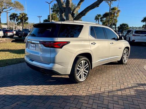 2022 Chevrolet Traverse High Country