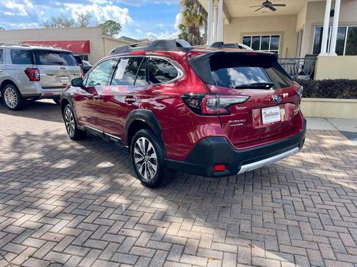 2025 Subaru Outback Touring