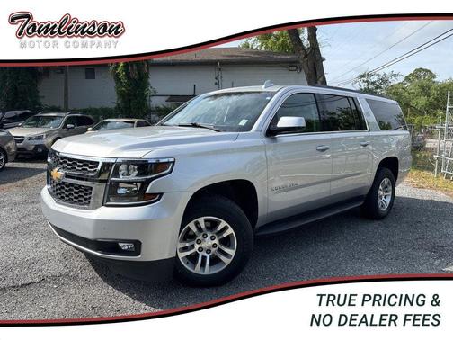 SILVER 2019 Chevrolet Suburban LT