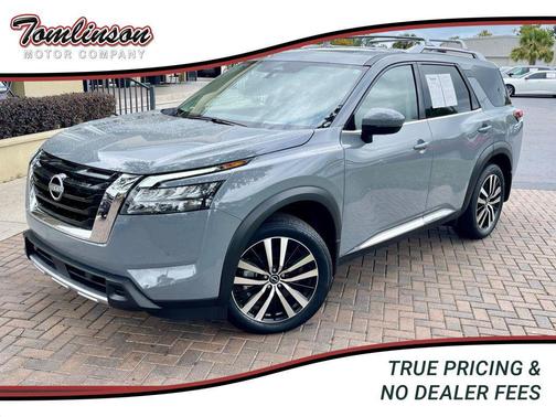 2025 Nissan Pathfinder Platinum 4WD