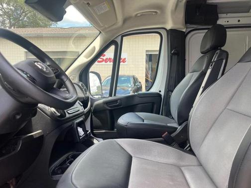 Bright White Clearcoat 2025 RAM ProMaster 2500 STANDARD