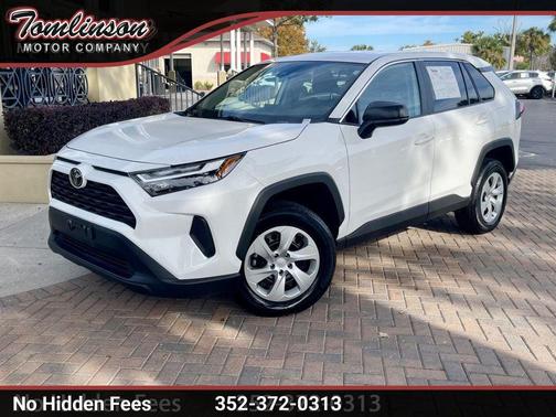 2025 Toyota RAV4 LE