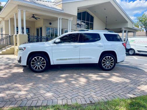2021 GMC Acadia Denali