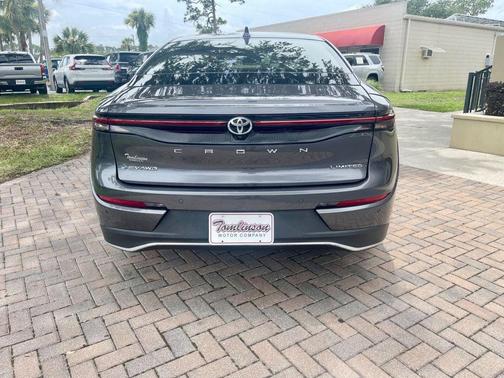 2024 Toyota Crown Limited AWD