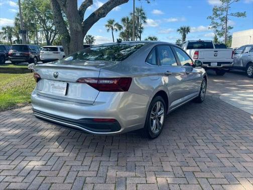 2024 Volkswagen Jetta 1.4T SE