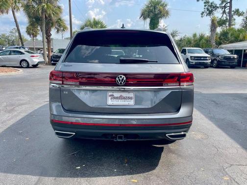 Pure Gray 2025 Volkswagen Atlas 2.0T SE w/Technology
