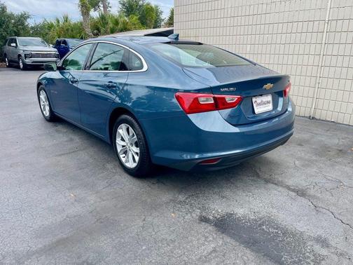 Lakeshore Blue Metallic 2025 Chevrolet Malibu LT