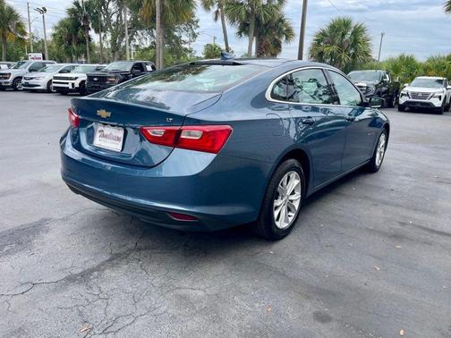 Lakeshore Blue Metallic 2025 Chevrolet Malibu LT