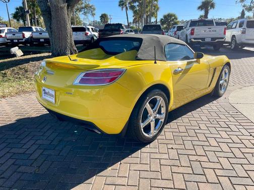 2009 Saturn Sky 2dr Convertible Red Line