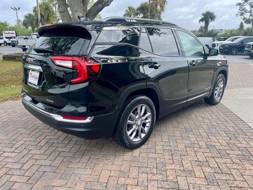 Ebony Twilight Metallic 2022 GMC Terrain SLT