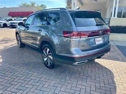 Gray 2025 Volkswagen Atlas 2.0T SE w/Technology