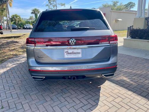 Gray 2025 Volkswagen Atlas 2.0T SE w/Technology