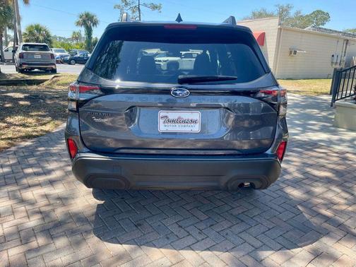 Magnetite Gray Metallic 2025 Subaru Forester Premium