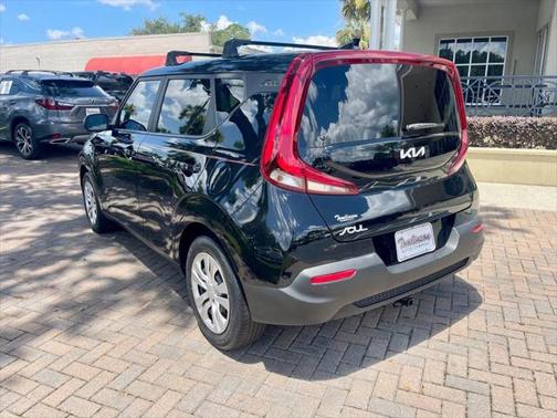 2022 Kia Soul LX IVT