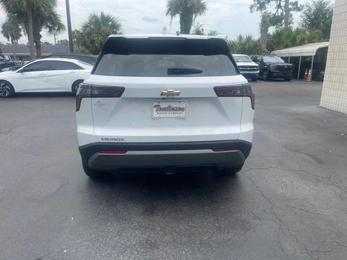 Summit White 2026 Chevrolet Equinox 1LT