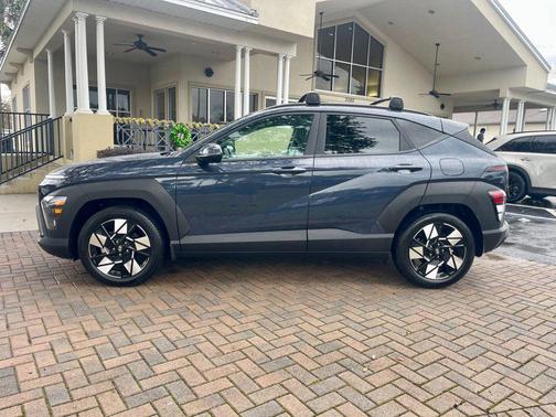 2024 Hyundai KONA SEL Automatic FWD