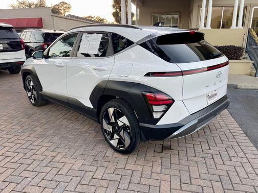 2025 Hyundai KONA Limited FWD