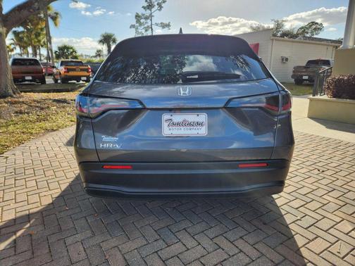 2025 Honda HR-V LX