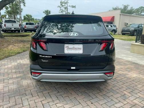2025 Hyundai TUCSON SE