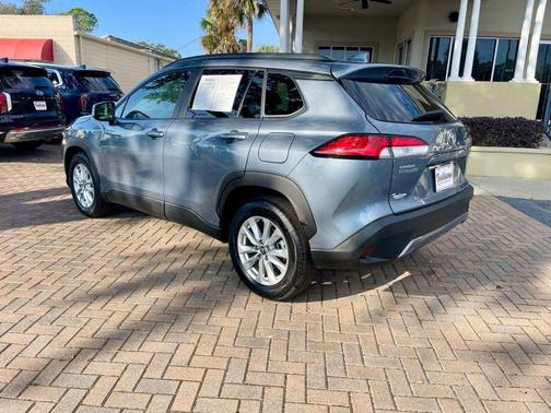 2023 Toyota Corolla Cross LE