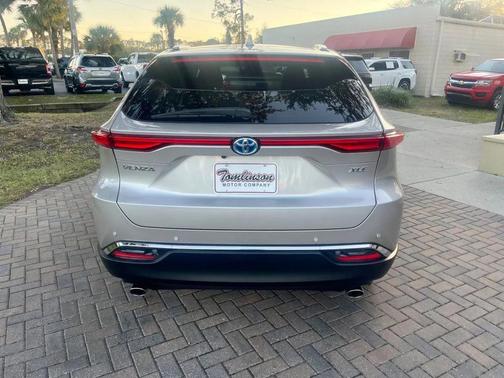 2024 Toyota Venza XLE