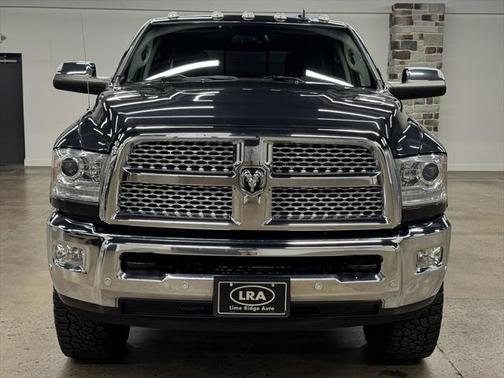 2018 RAM 2500 Laramie Crew Cab 4x4 6'4' Box