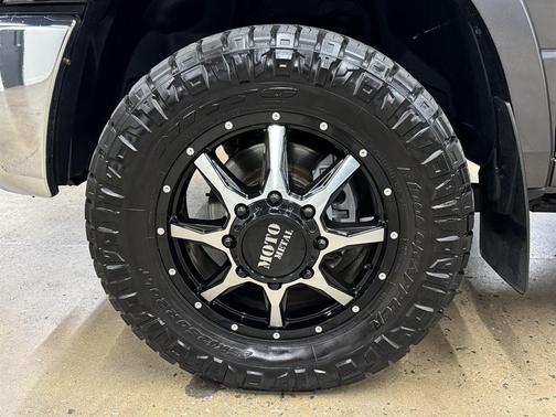 2020 RAM 3500 Laramie Crew Cab 4x4 8' Box