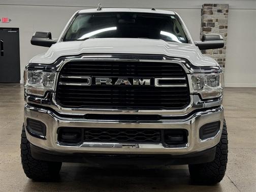 2020 RAM 2500 Big Horn Crew Cab 4X4 6'4' Box