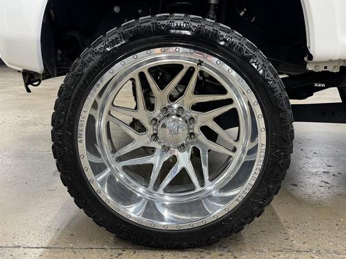 White Platinum Metallic 2017 Ford F-250 Platinum
