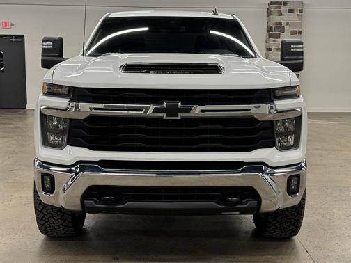 2024 Chevrolet Silverado 2500 LT