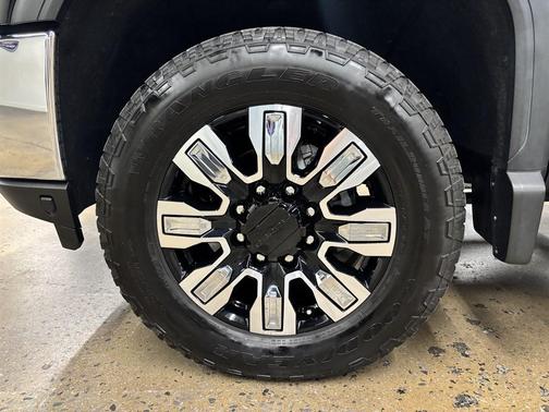 2022 GMC Sierra 2500 SLT
