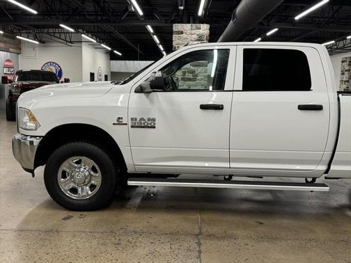 2018 RAM 3500 Tradesman Crew Cab 4x4 8' Box