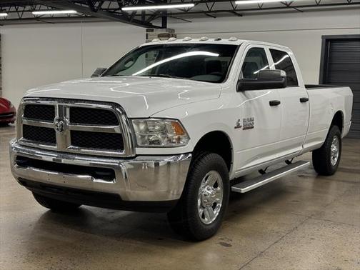 2018 RAM 3500 Tradesman Crew Cab 4x4 8' Box