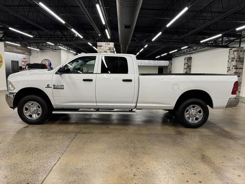 2018 RAM 3500 Tradesman Crew Cab 4x4 8' Box