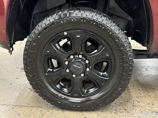 2018 RAM 2500 Big Horn Crew Cab 4x4 6'4' Box