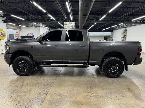 Granite Crystal Metallic Clearcoat 2020 RAM 2500 Big Horn Crew Cab 4x4 6'4' Box