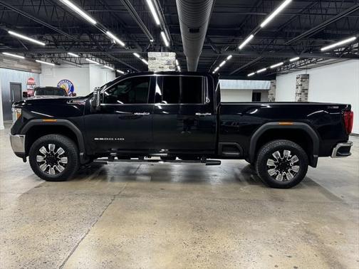 2022 GMC Sierra 2500 SLT