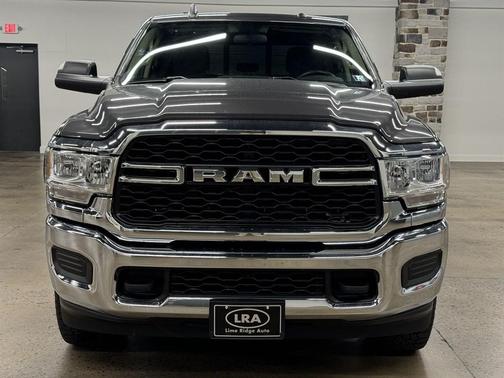 2020 RAM 2500 Tradesman Crew Cab 4X4 6'4' Box