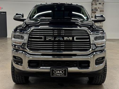 2019 RAM 2500 Laramie Crew Cab 4x4 6'4' Box