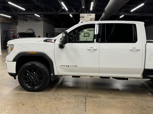 2022 GMC Sierra 2500 AT4