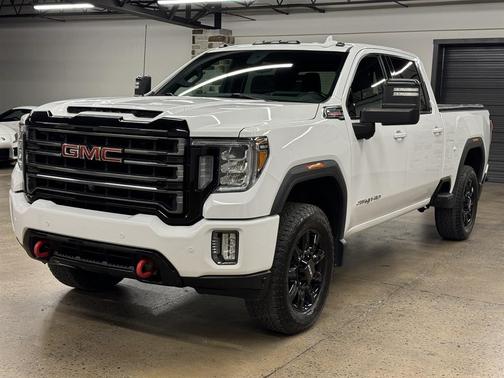 2022 GMC Sierra 2500 AT4