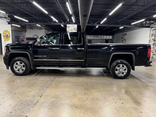 Onyx Black 2018 GMC Sierra 3500 Denali