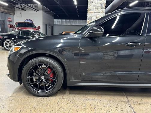 2019 Alfa Romeo Stelvio Ti Sport