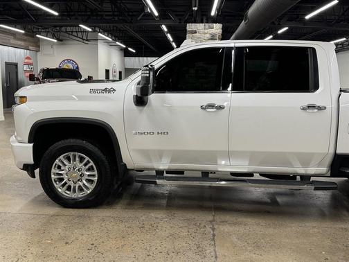 2022 Chevrolet Silverado 3500 High Country