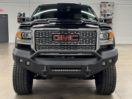 2018 GMC Sierra 2500 Denali