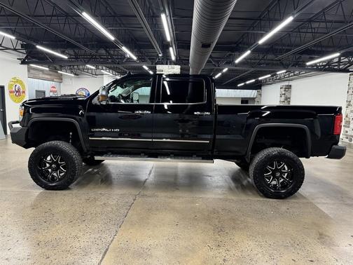 2018 GMC Sierra 2500 Denali