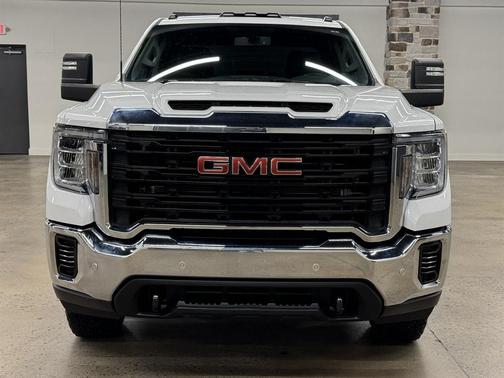2023 GMC Sierra 2500 Pro