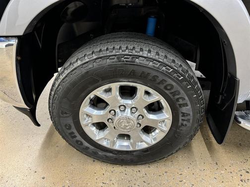 Black Forest Green Pearlcoat 2019 RAM 2500 Laramie Crew Cab 4x4 8' Box
